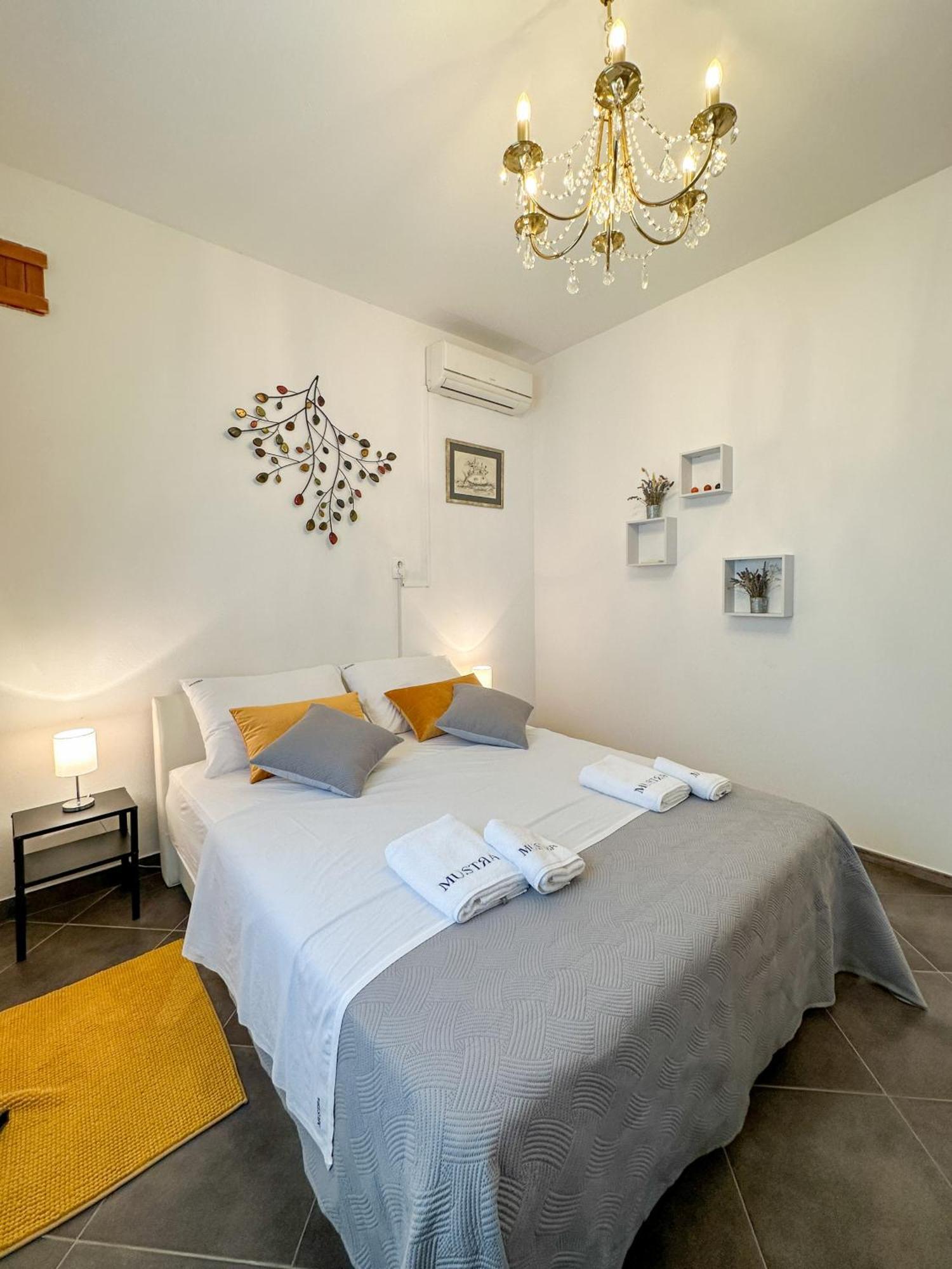 Mustra House Zadar - Private Pool & Sauna エクステリア 写真