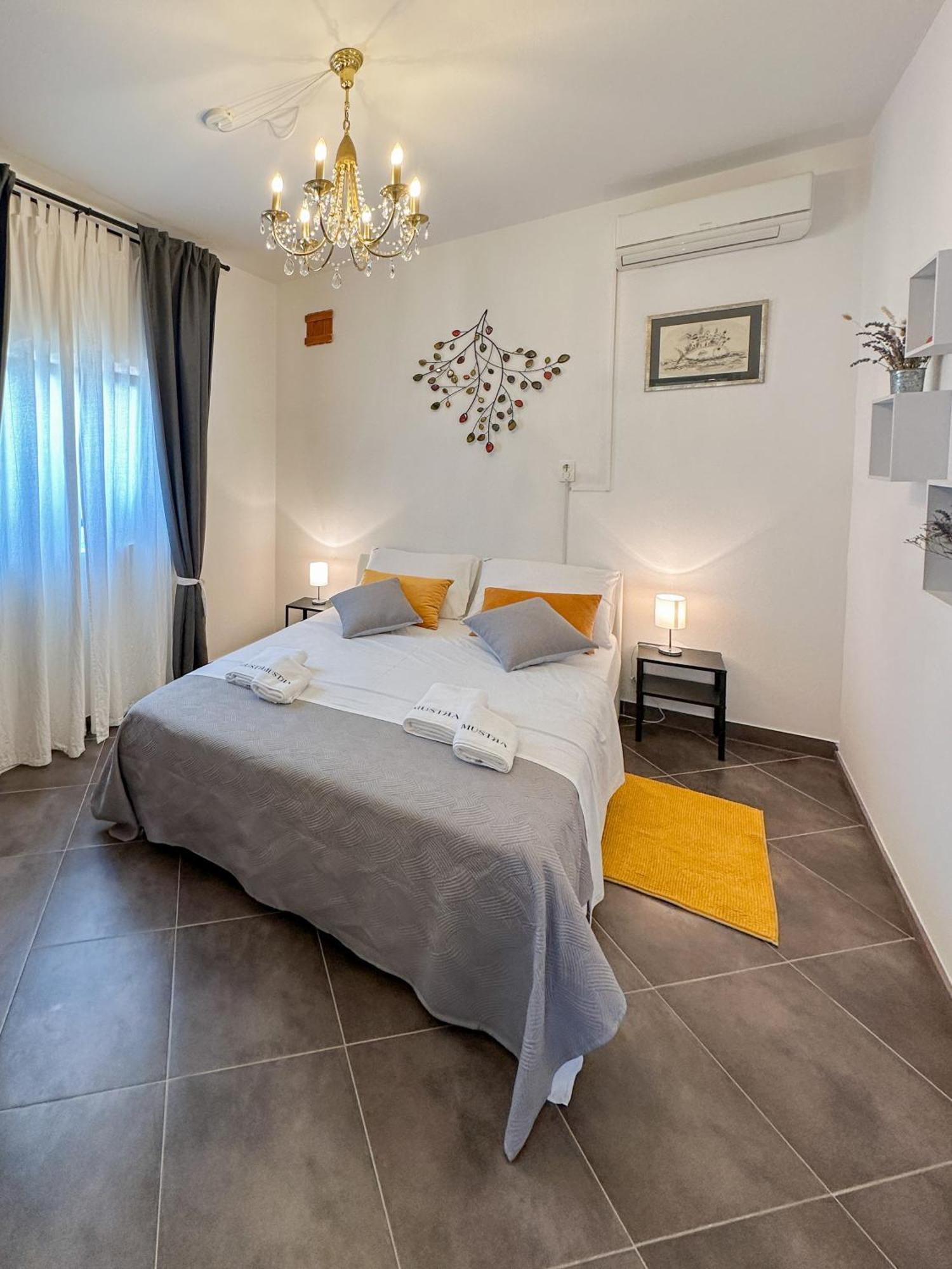 Mustra House Zadar - Private Pool & Sauna エクステリア 写真